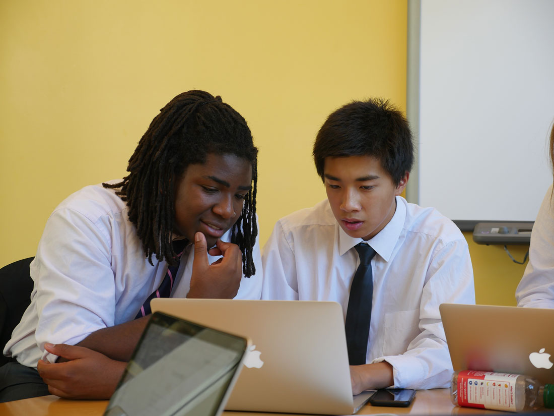 YEBW-Business-Week-Teamwork.jpg